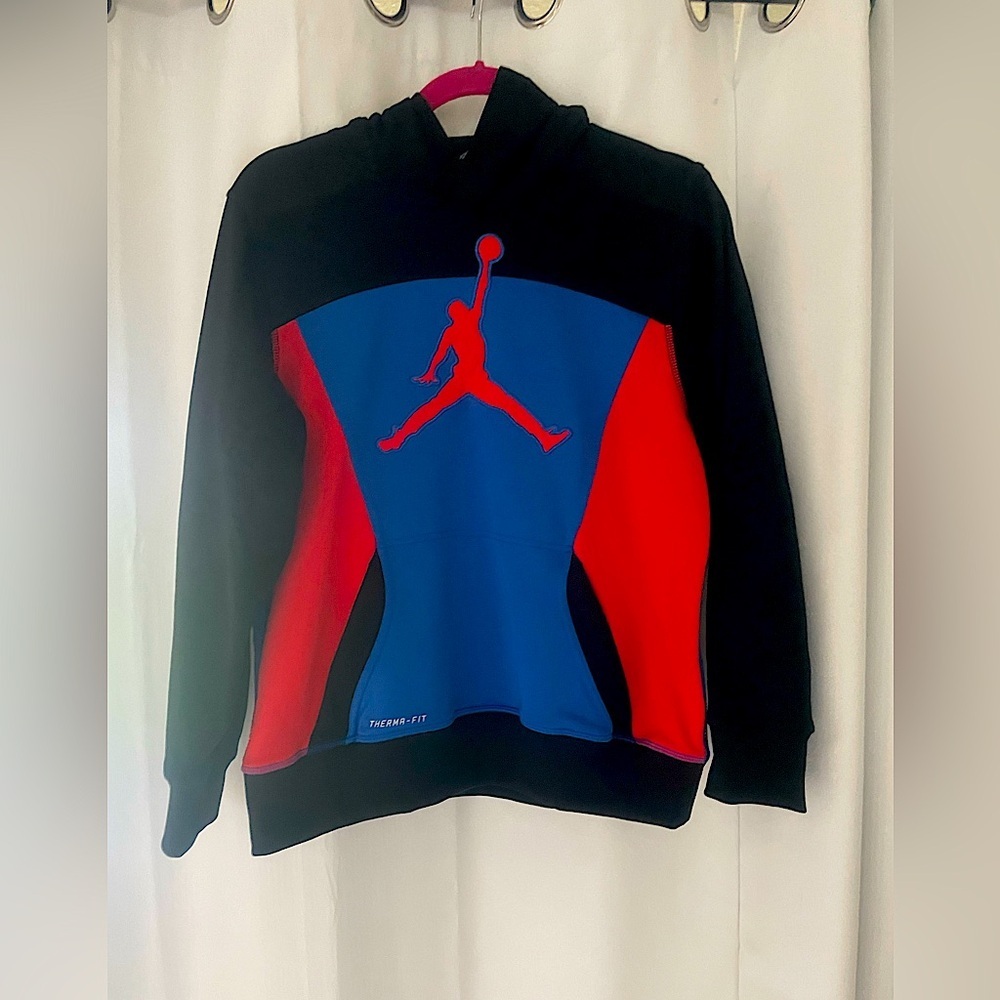 Jordan Boys Black, Red, and Blue Sweater with hoodie size XL boys